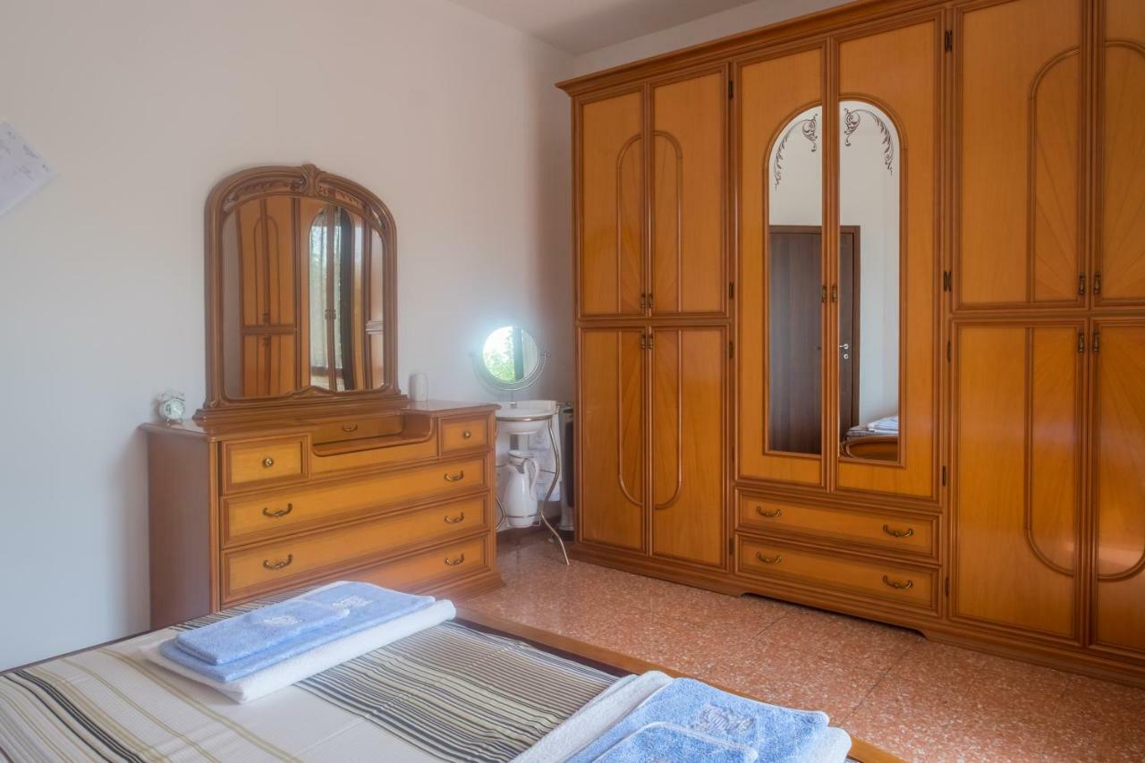 B&B Le Camelie Bareggio Exterior foto